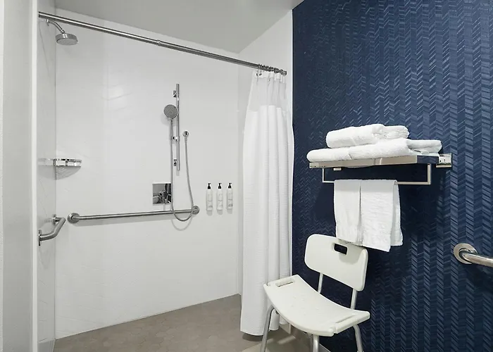 Fairfield Inn & Suites By Marriott Newark Liberty International Airport