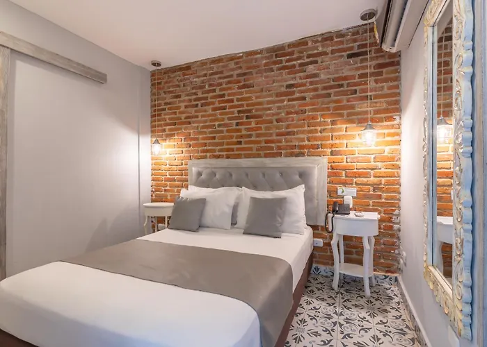 Hotel Boutique Adaz