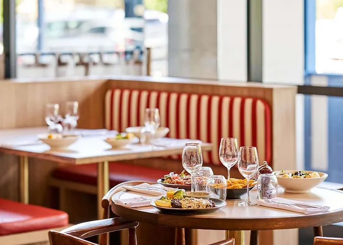 Mantra Albury