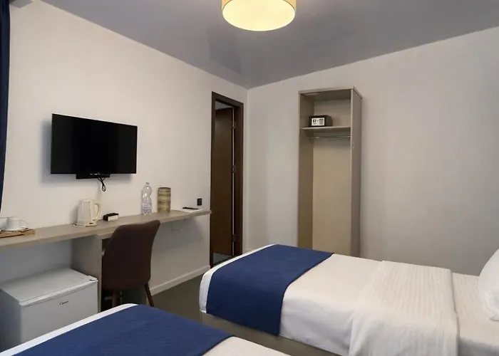 Hotel Green Town