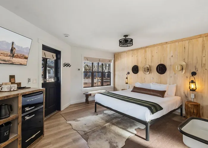 Hotel Palomino