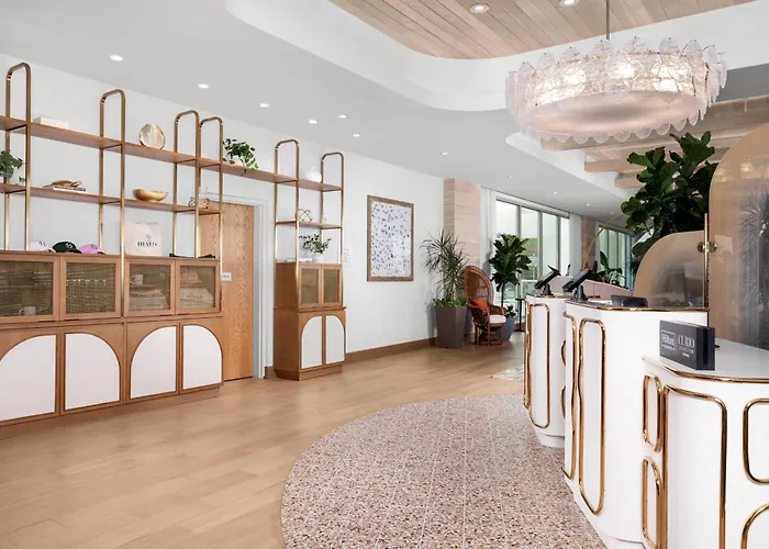 The Hiatus Clearwater Beach, Curio Collection By Hilton