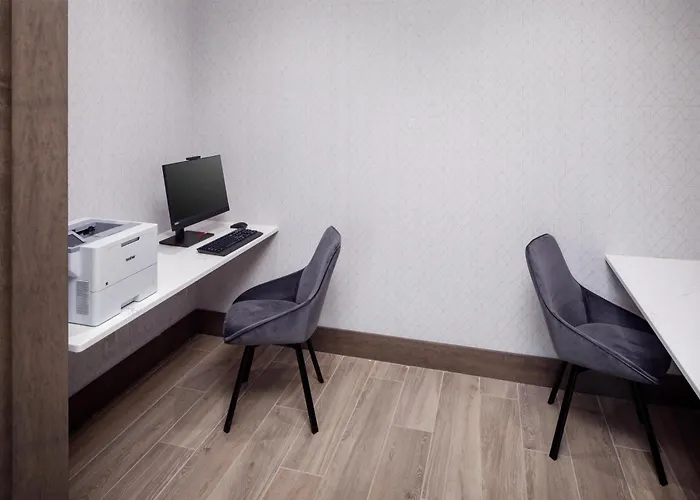 Hyatt House Royal Oak / Birmingham