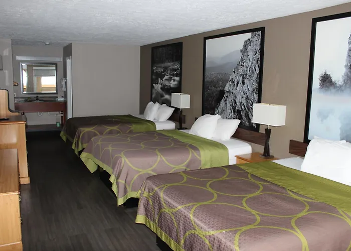 Super 8 By Wyndham Fort Chiswell Wytheville Area