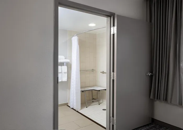 Hyatt Place Indianapolis Airport