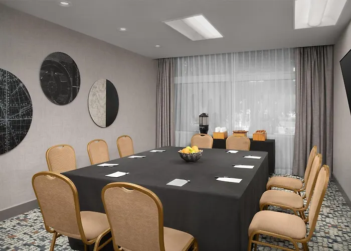 Doubletree By Hilton Lax - El Segundo