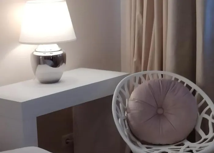 Das Kleine Hotel Iphofen, Klimatisierte Zimmer- 55" Tv, Tv Mirroring, Kleines Secret Mit Garten & Terrassen, Nahe Aller Vdp Weingueter, Hunde Willkommen, Fine Dining, Nahe Knauf Gips Kg Und Knauf It Connekt