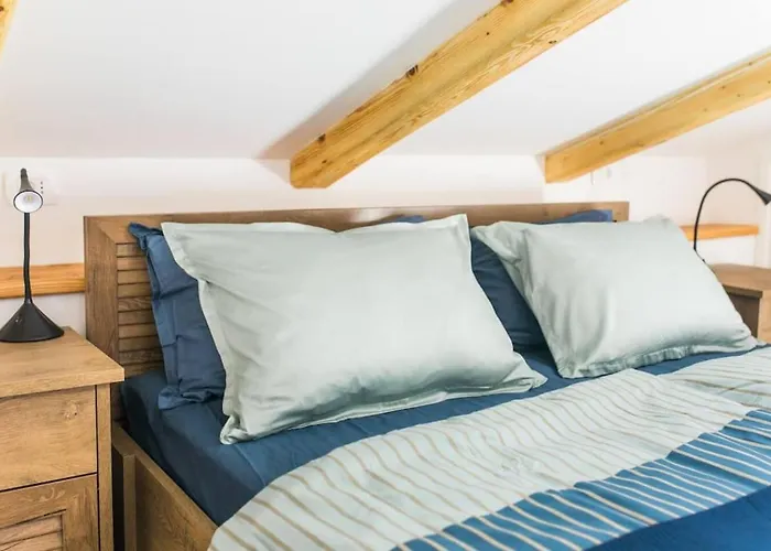 Apartma Luna With Mountain View