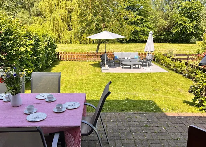 Haus Sansibar auf Poel mit Sauna& Kamin, ruhigem Garten-700m vom Strand!