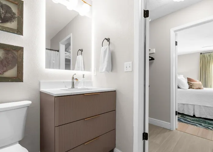 Boardwalk Unit A4
