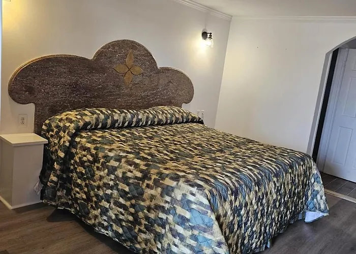 Westview Motel