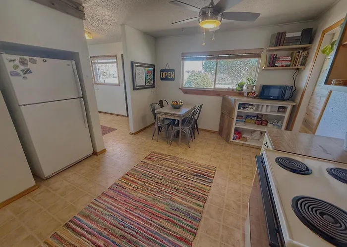 King Five Mokee Motel Pets Ok Shared Kitchen