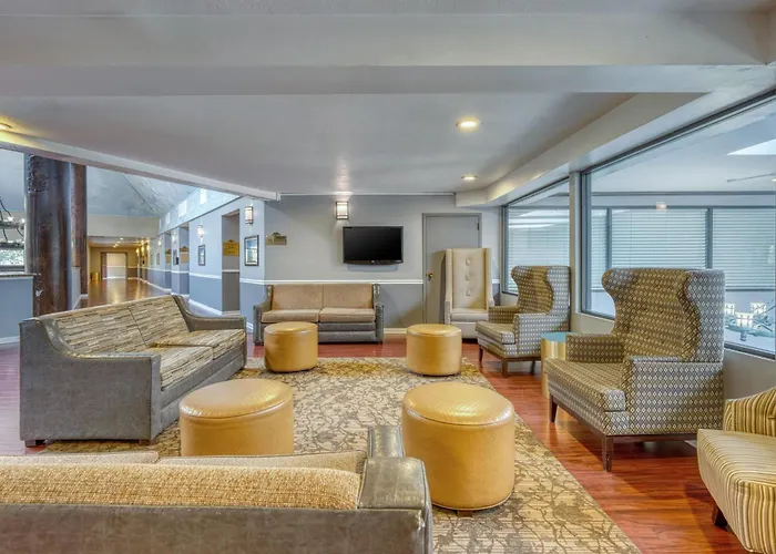 Surestay Plus Hotel By Best Western Reno Airport