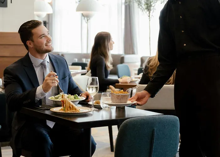 Residence Inn By Marriott Montreal Airport