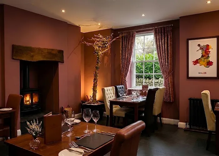 Aberdunant Hall, Snowdonia