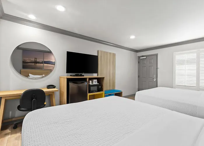 Days Inn By Wyndham San Francisco S/Oyster Point Airport