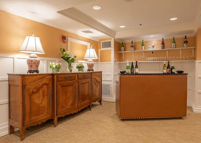 The Eliot Hotel