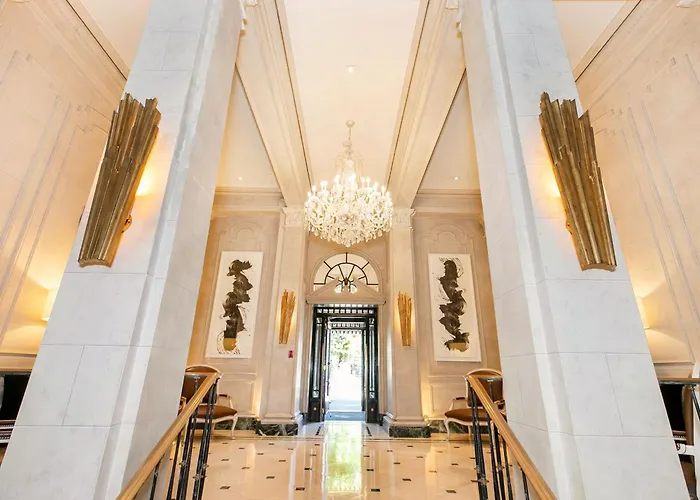 The Eliot Hotel