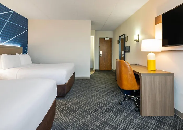 Comfort Inn & Suites Barrie - Highway 400
