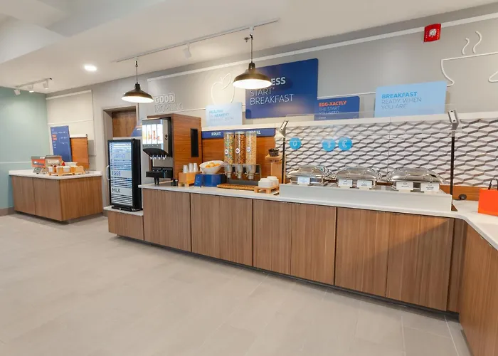 Holiday Inn Express & Suites Logan By Ihg
