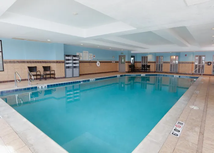 Holiday Inn Express & Suites Logan By Ihg