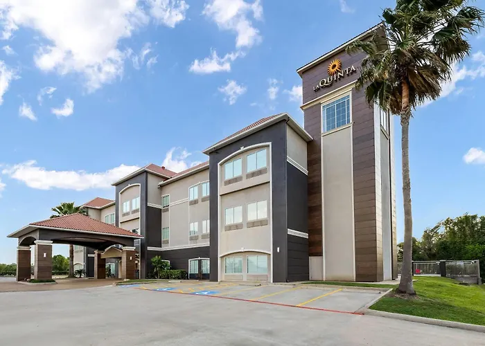 La Quinta By Wyndham Alvin