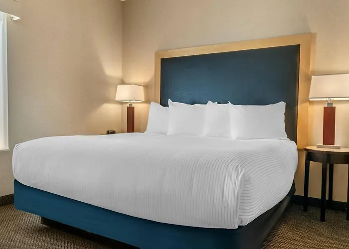 Cambria Hotel Traverse City