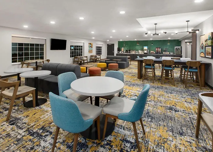 La Quinta Inn & Suites By Wyndham Minot