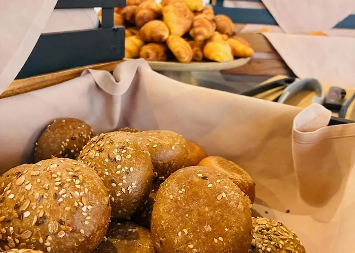 Moselhotel Roemischer Kaiser 'Staffuntil5Pm'Earlybirdbreakfast'Cityparking