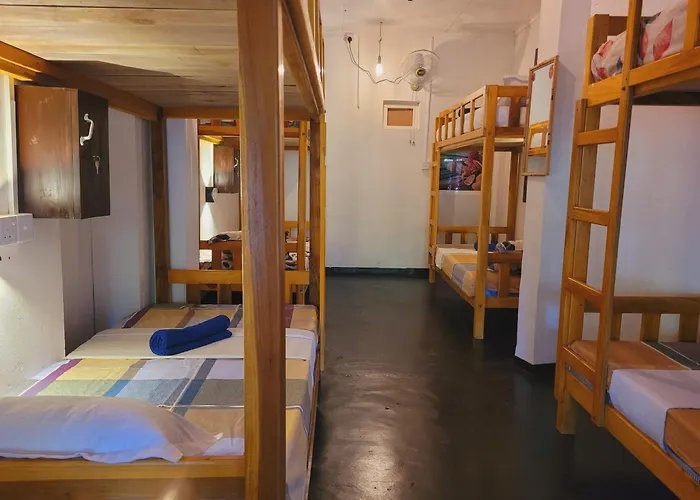 Fms Rooms & Hostel
