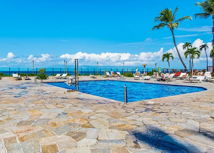 Kaanapali Shores Ocean View 2BR, Sleeps 6, Pools, Hot Tub, Beachfront, AC