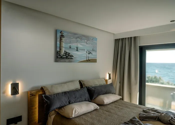 Black Rocks Family Beach Resort