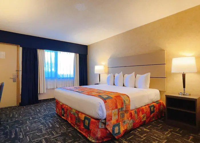 North Vancouver Hotel
