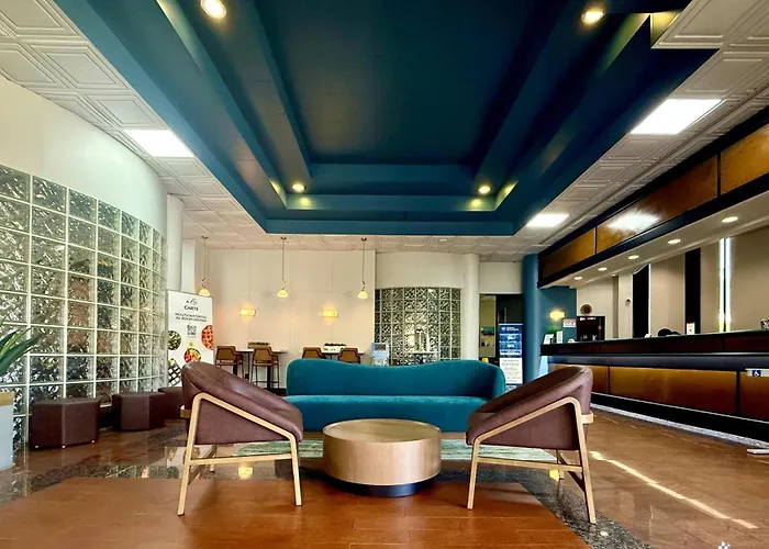 Best Western Plus Suites Hotel - LAX Airport LA Stadium