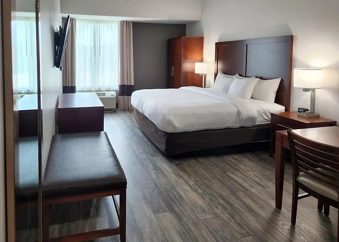 Comfort Suites Baymeadows Near Butler Blvd
