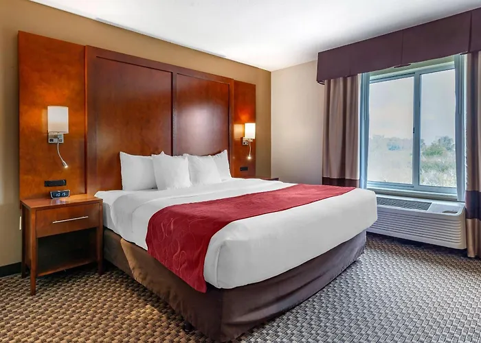 Comfort Suites Escanaba West