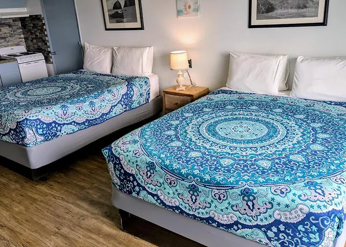 Silver Surf Motel
