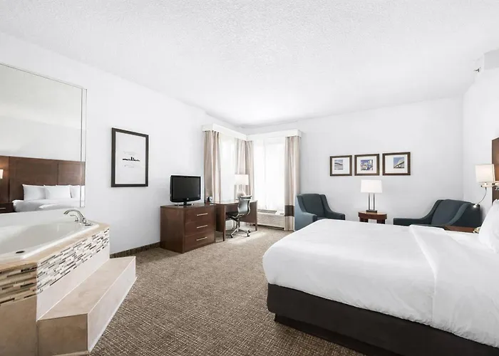 Comfort Suites Baymeadows Near Butler Blvd