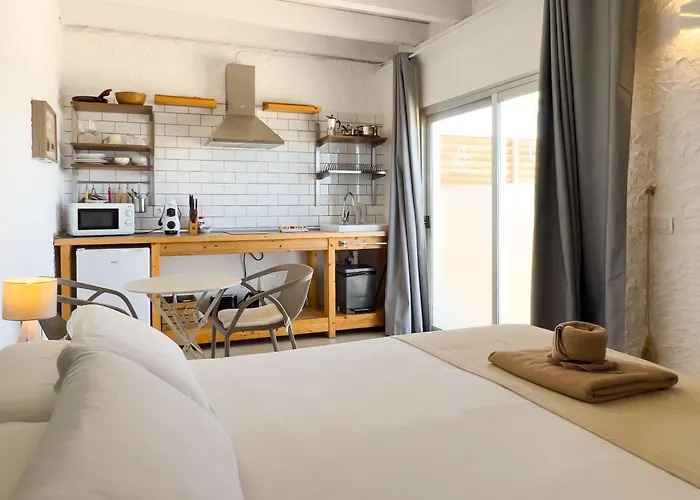 Hélène Holidays - Hotel Boutique