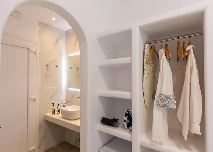 Alexandra Suites - Mykonos Port