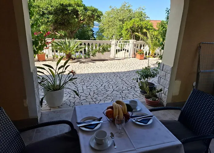 Apartments 3 Palms