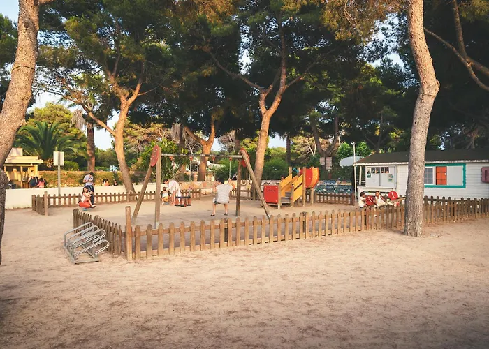 Holacamp Sitges Garrofer