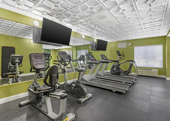 Best Western Plus Orlando Lake Buena Vista South Inn & Suites