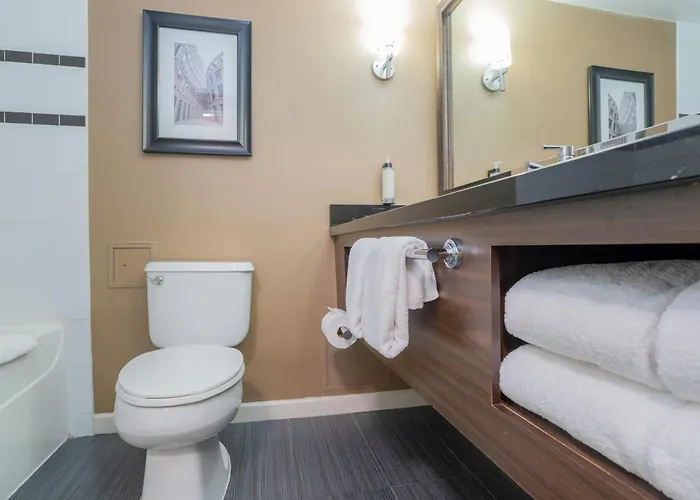 Sandman Signature Vancouver Airport Hotel&Resort