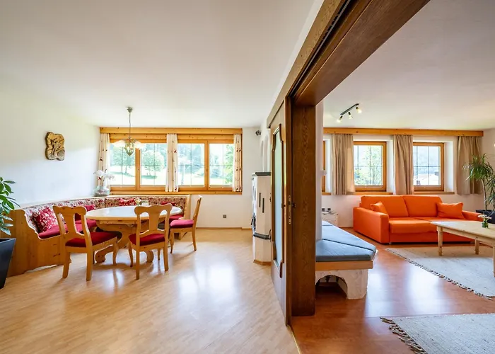 Schi- Und Wanderhotel Berghof