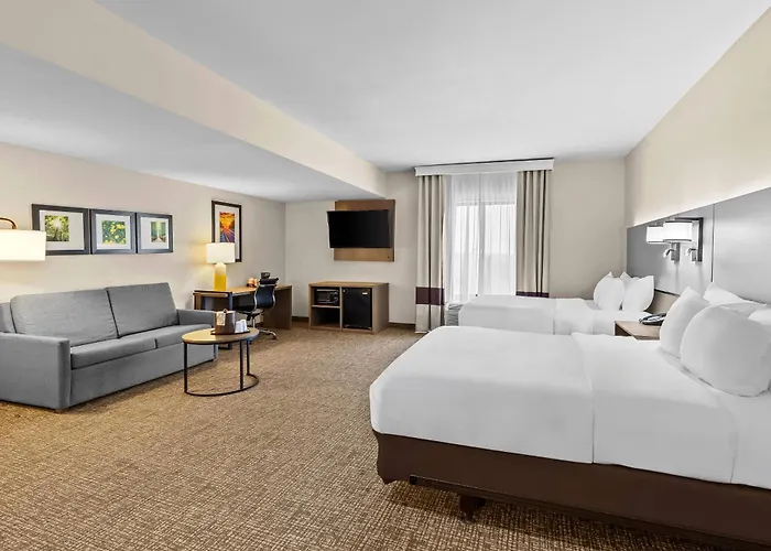 Comfort Suites Edinboro