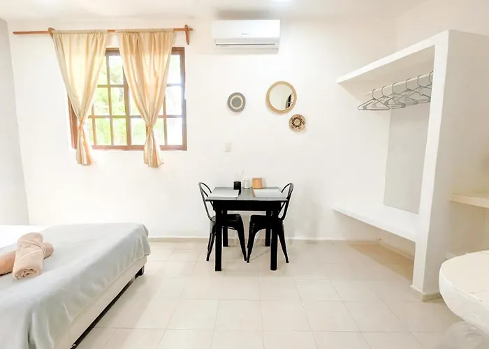 Sirenas Caribbean Rooms Holbox