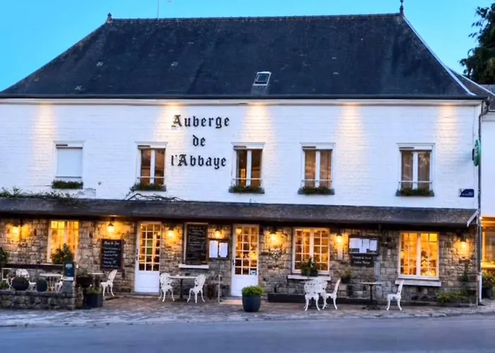 Logis Hotel & Restaurant - Auberge De L'Abbaye