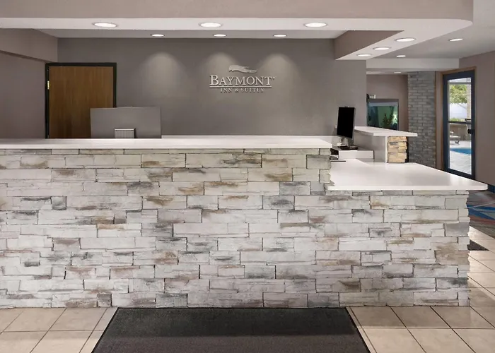 Baymont By Wyndham Logan