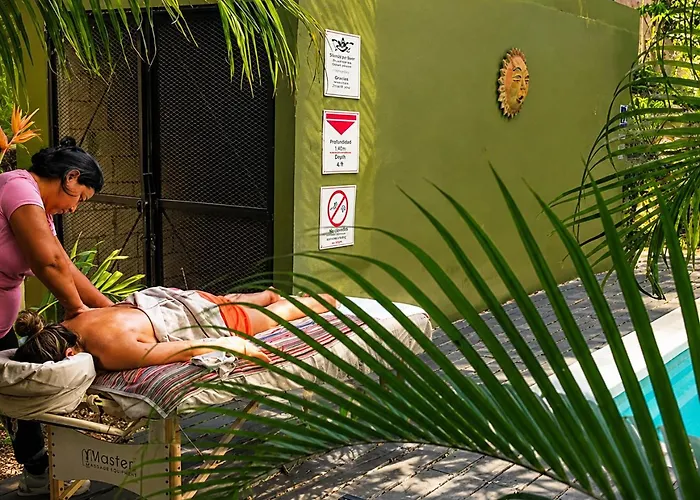 LOL-HA Hotel Boutique Aeropuerto Cancún